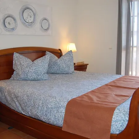 Monte Alegrete With Sea View Villa