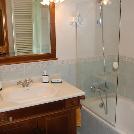 Monte Alegrete With Sea View Villa *