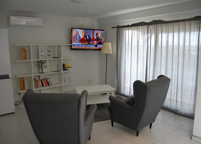 Monte Alegrete With Sea View