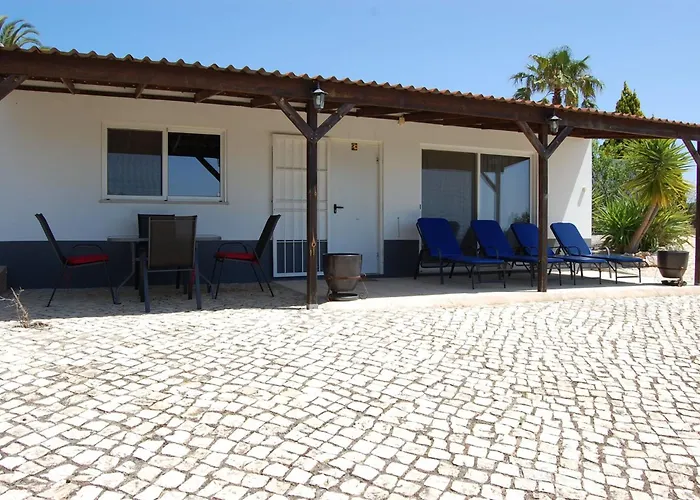 Monte Alegrete With Sea View Villa