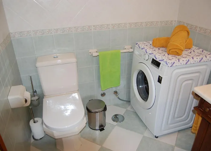 Monte Alegrete With Sea View Villa *